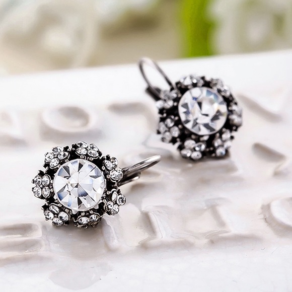 Jewelry - Antiqued Silver Austrian Crystal Earrings